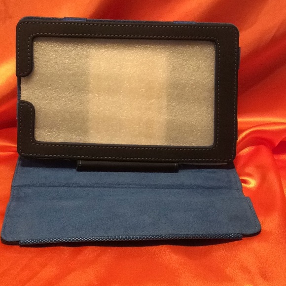 Tech Booklet for Kindle Fire & Nexus 7, Magnetic - Picture 4 of 6